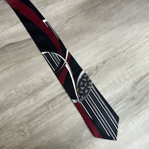 Oscar De La Renta silk tie men’s abstract print dark color palette
